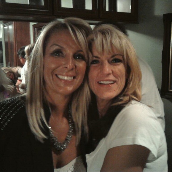 Meet your Posher, Elizabeth - Picture 7 of 14